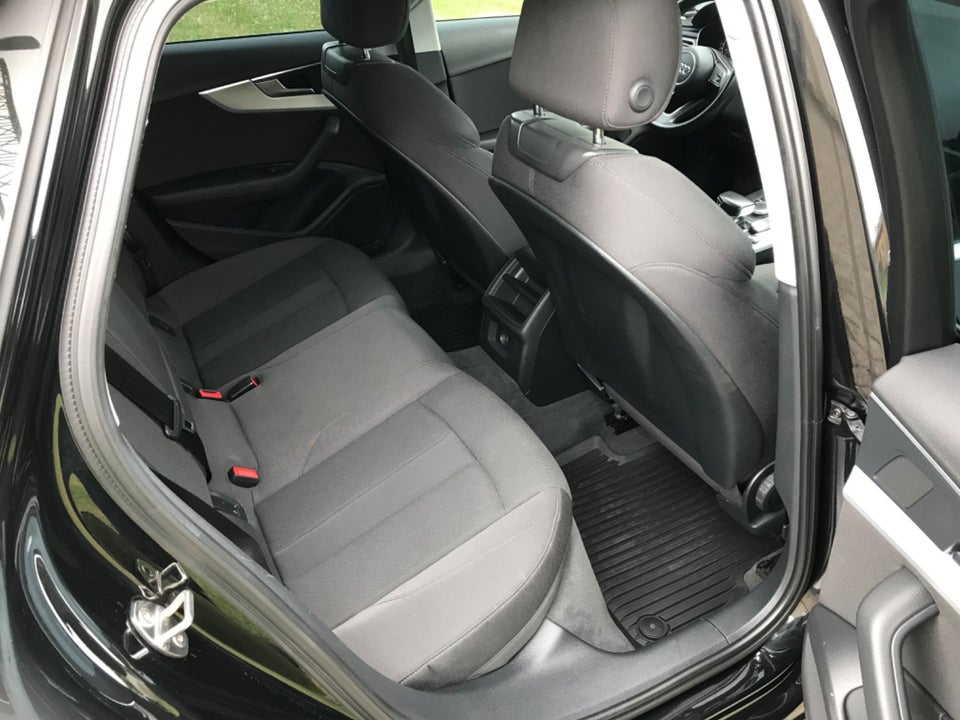 Audi A4 3,0 TDi 218 Sport Avant quattro S-tr 5d