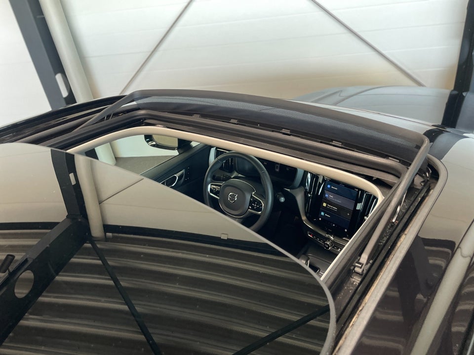Volvo XC60 2,0 T6 ReCharge Plus Dark aut. AWD 5d