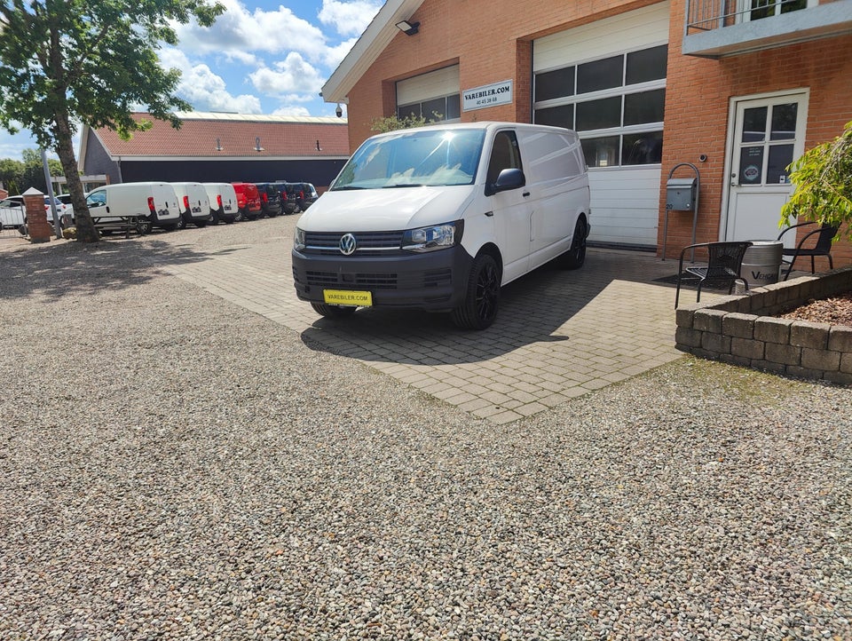 VW Transporter 2,0 TDi 150 Kassevogn DSG lang