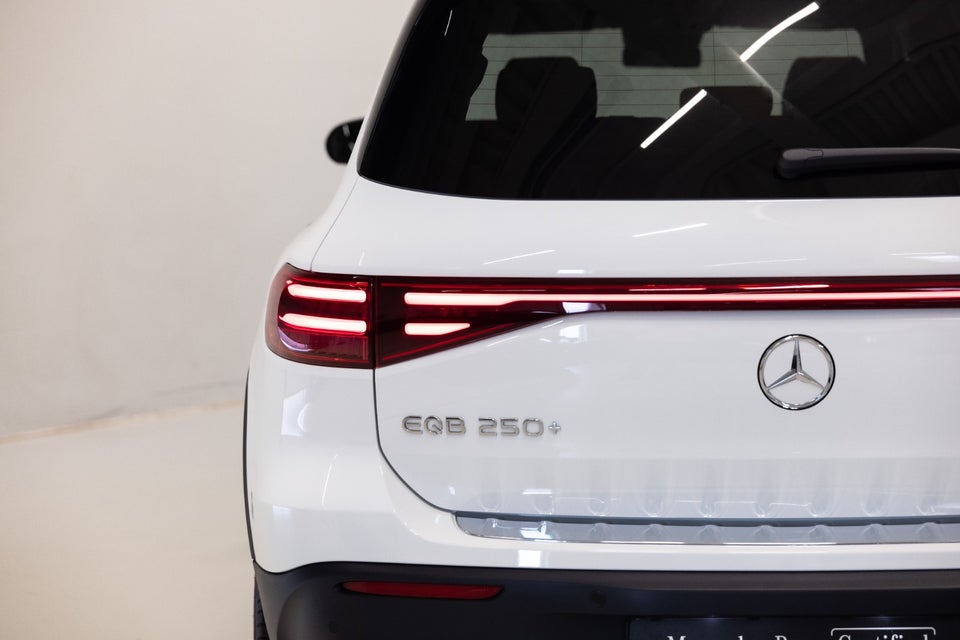 Mercedes EQB250+ AMG Premium 7prs 5d