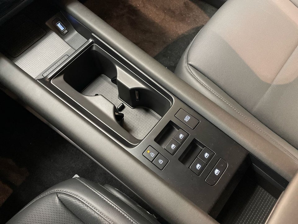 Hyundai Ioniq 6 77 Ultimate Black 4d