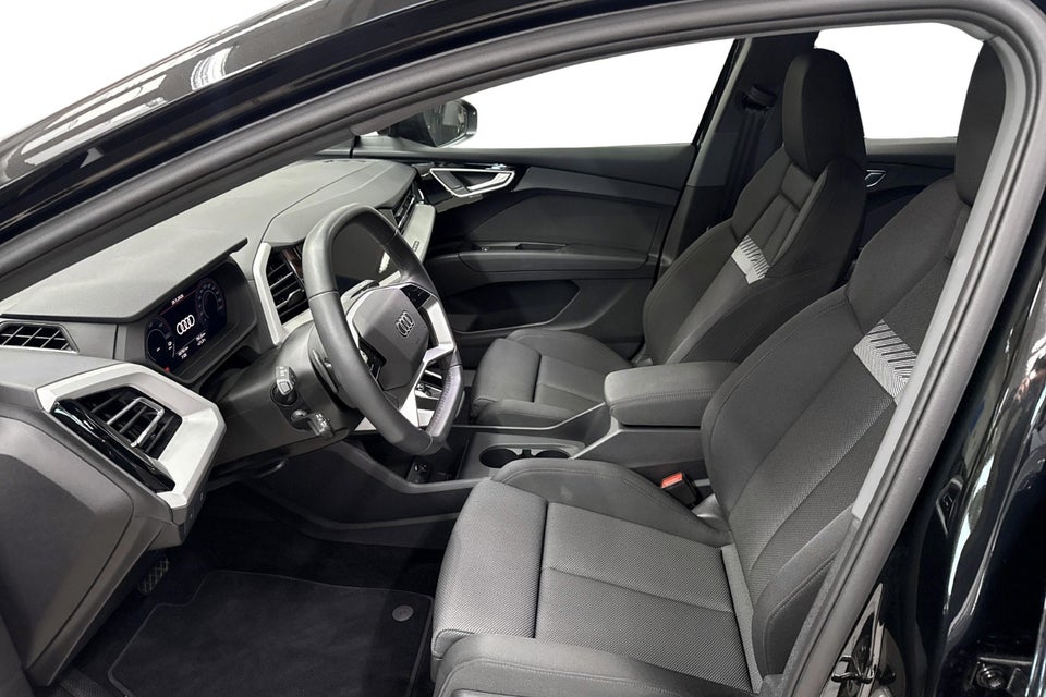 Audi Q4 e-tron 45 Progress 5d