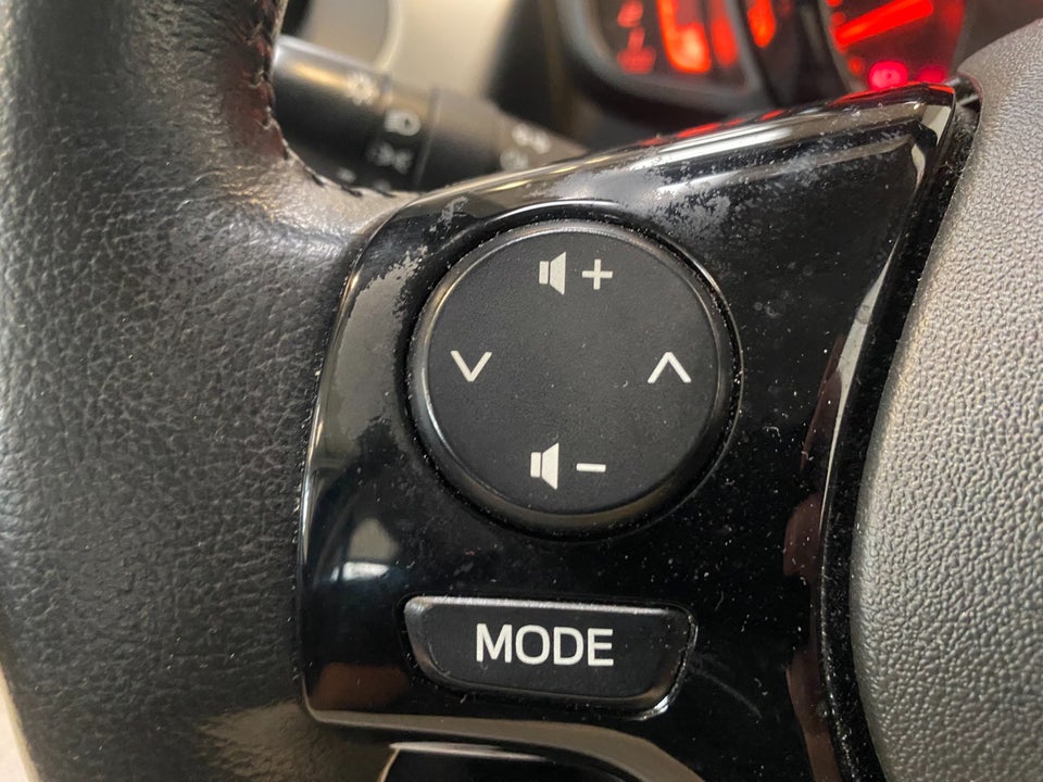 Toyota Aygo 1,0 VVT-i x-play 5d