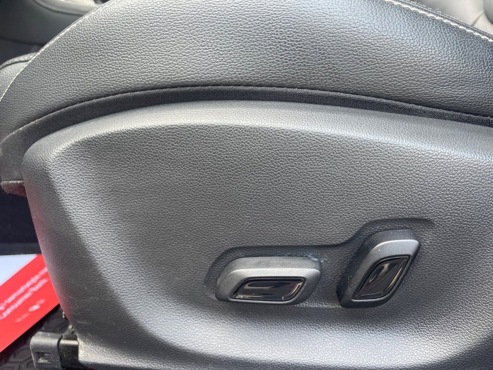 MG ZS EV Luxury 5d