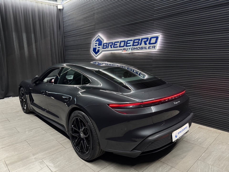 Porsche Taycan 4d