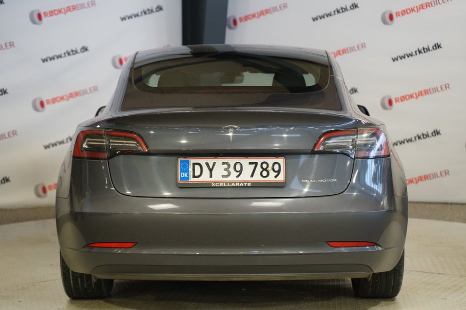 Tesla Model 3 Long Range AWD 4d