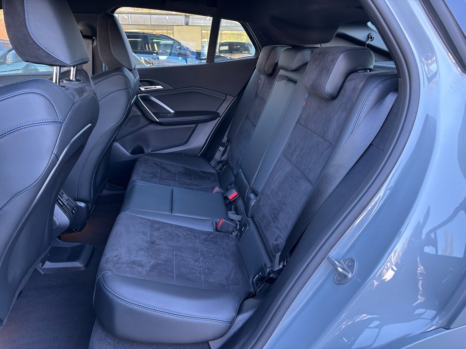 BMW iX2 eDrive20 M-Sport Premium 5d