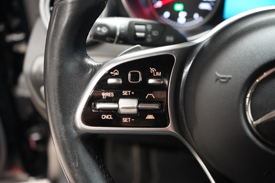 Mercedes GLC300 de 2,0 aut. 4Matic 5d