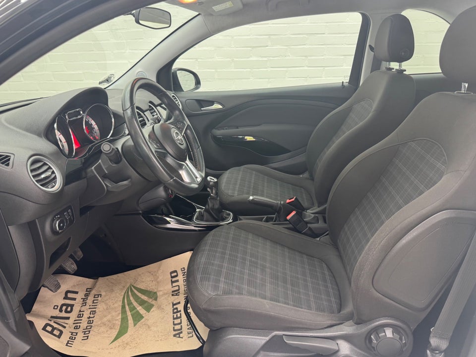 Opel Adam 1,4 87 Glam 3d