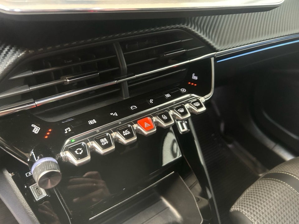 Peugeot e-2008 50 GT Line 5d