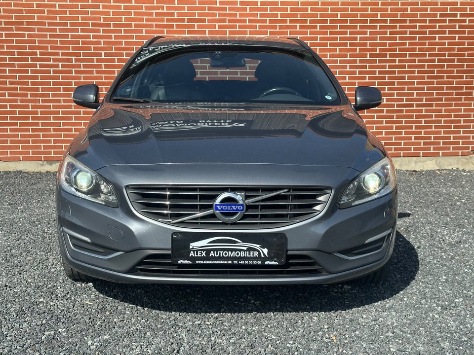 Volvo V60 2,0 D3 150 Momentum 5d