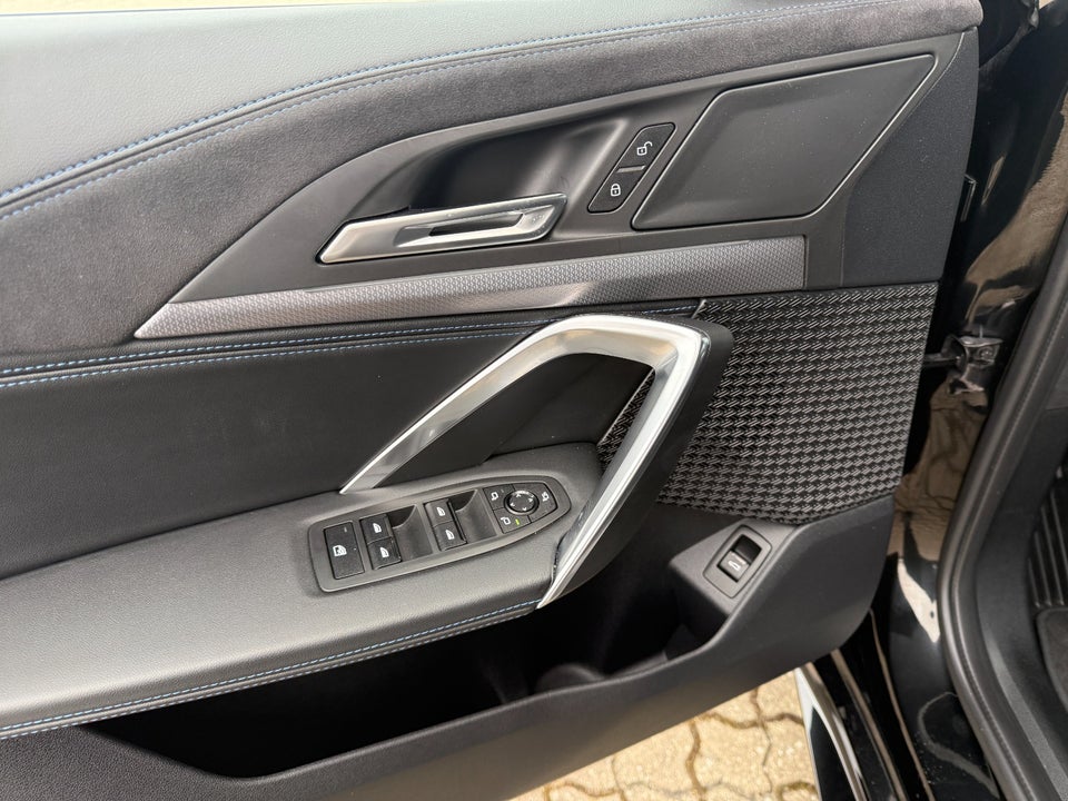 BMW iX2 eDrive20 M-Sport Premium 5d