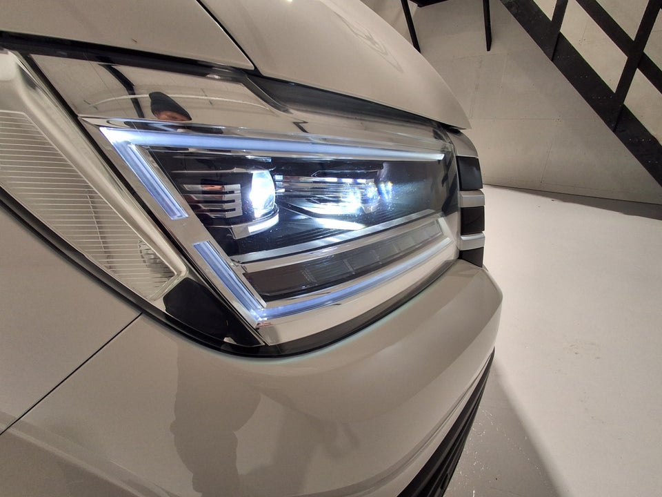 VW Crafter 35 2,0 TDi 177 Kassevogn L3H3 aut.