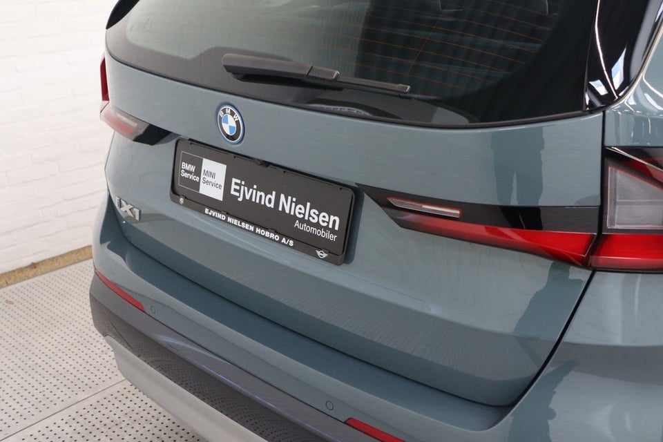 BMW iX1 xDrive30 X-Line 5d