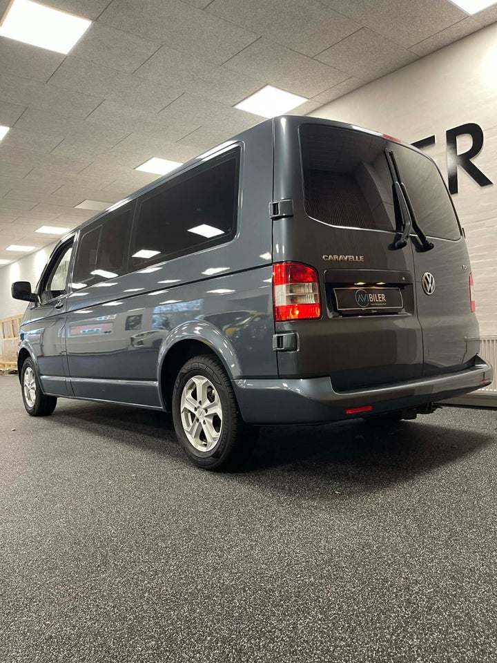 VW Caravelle 2,5 TDi 130 Comfortline aut. lang 4d