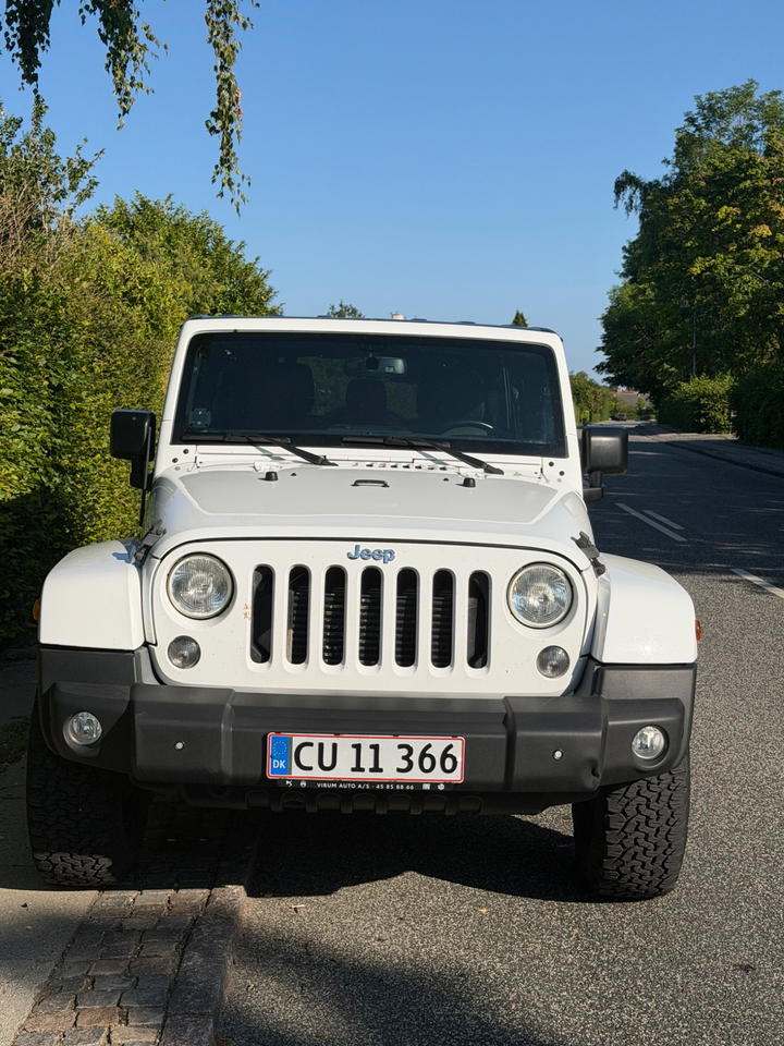 Jeep Wrangler Unlimited 2,8 CRD 200 Sahara aut. 4d