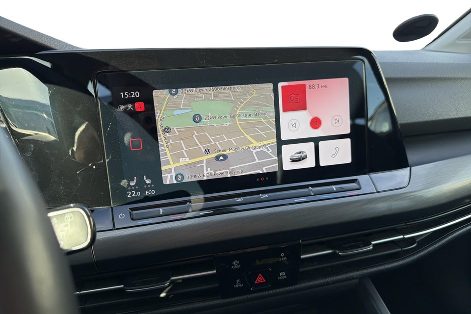 VW Golf VIII 1,4 eHybrid DSG 5d