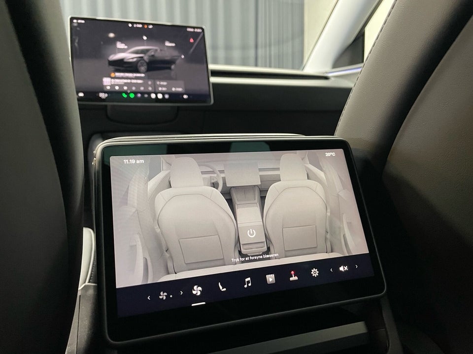 Tesla Model 3 RWD 4d