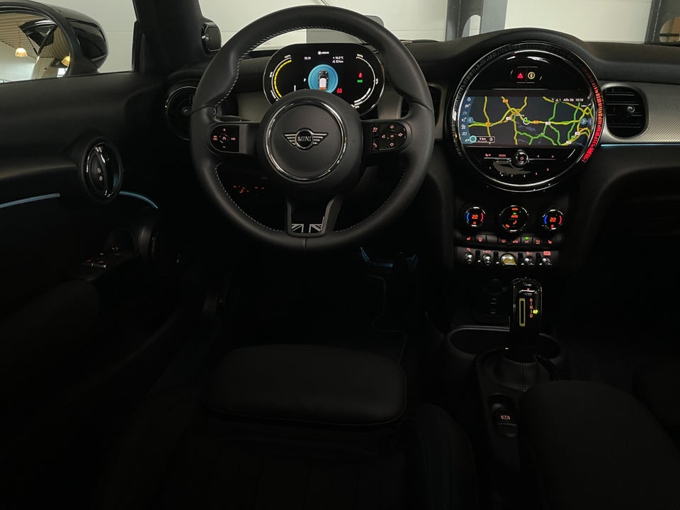 MINI Cooper SE Maximise 3d