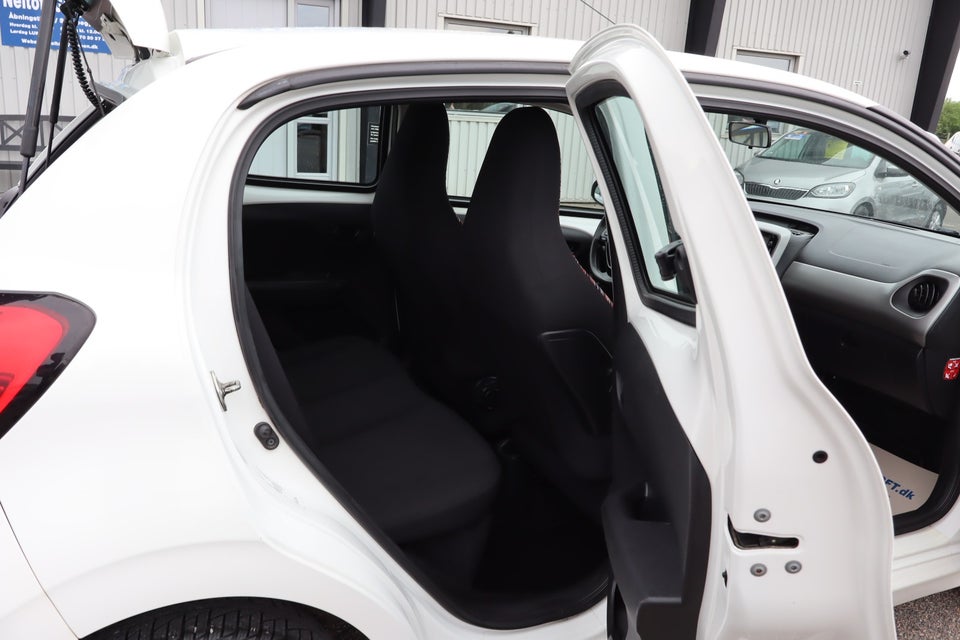 Citroën C1 1,2 PureTech Shine 5d