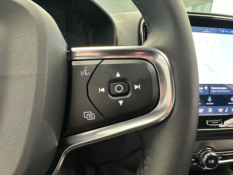 Volvo XC40 ReCharge Start 5d