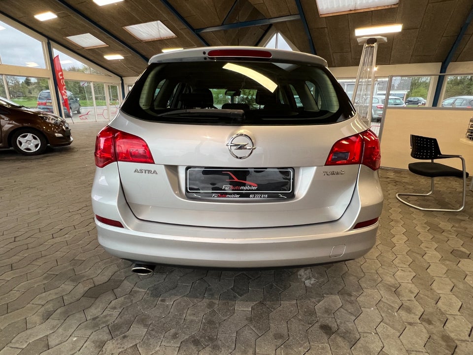 Opel Astra 1,4 T 140 Enjoy Sports Tourer 5d