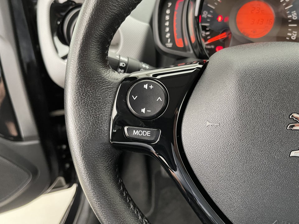 Peugeot 108 1,0 e-VTi 72 Allure+ 5d