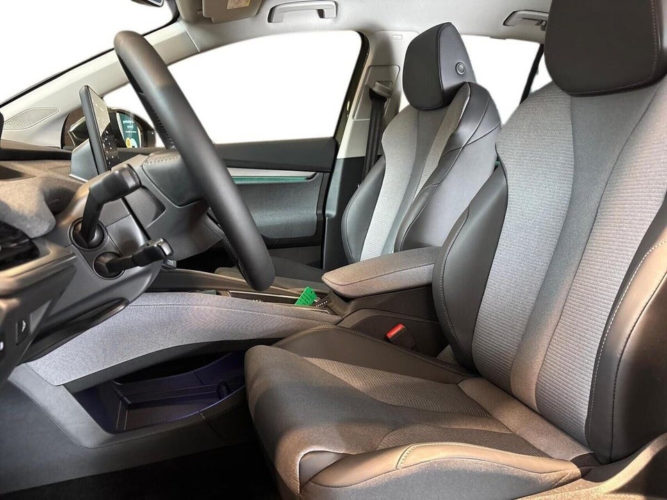 Skoda Enyaq 85 iV Selection Premium 5d