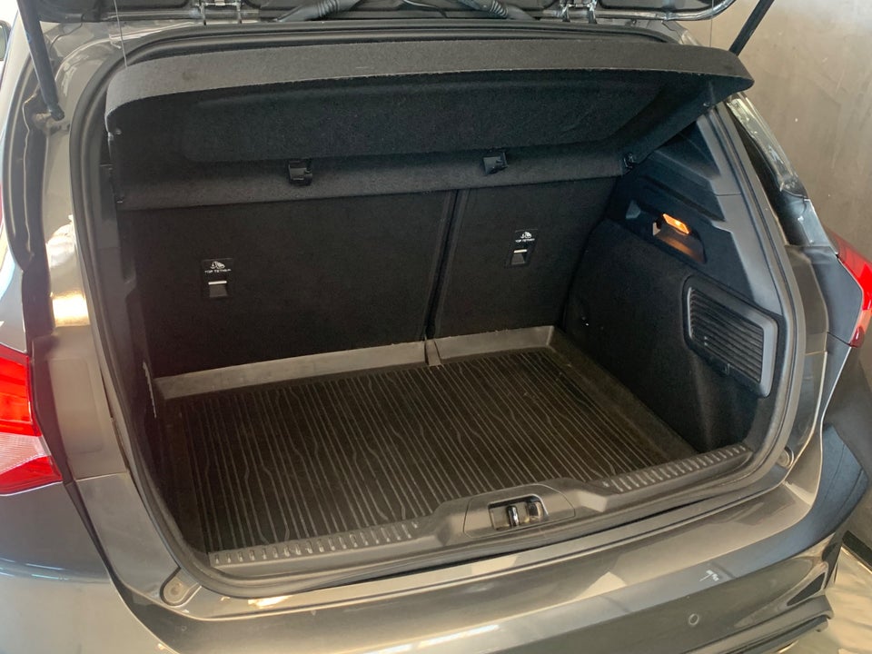 Ford Focus 1,0 EcoBoost ST-Line 5d