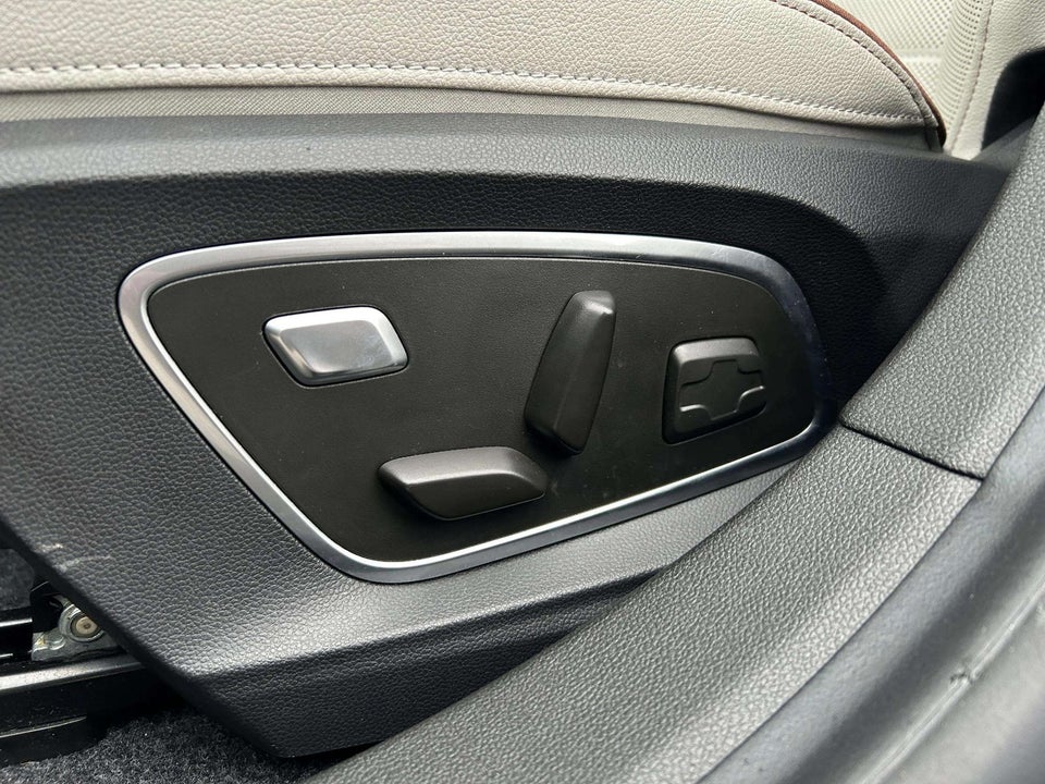 Renault Megane E-Tech 60 Iconic 5d