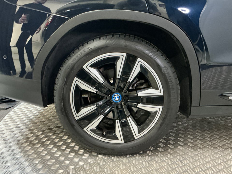 BMW iX3 Charged 5d