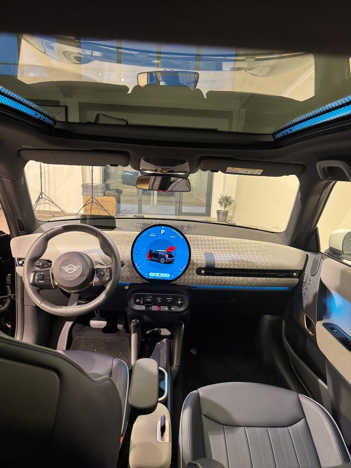 MINI Cooper SE Favoured Trim M 3d