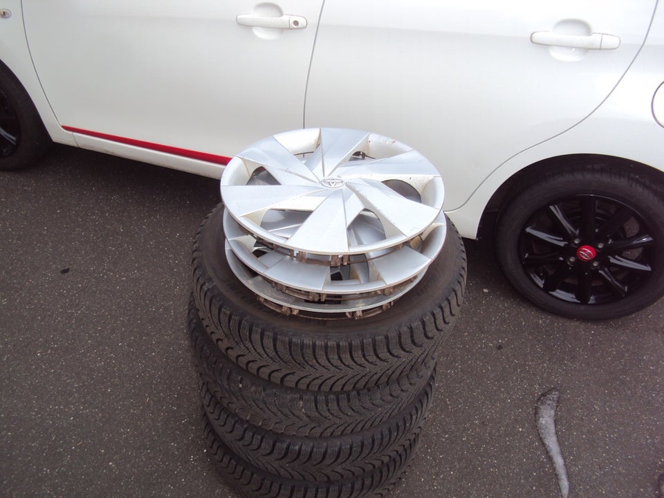 Toyota Aygo 1,0 VVT-i x-press 5d