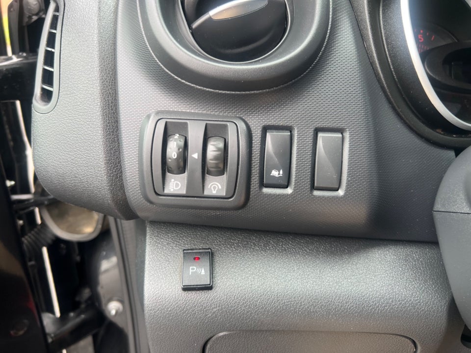 Renault Trafic T29 2,0 dCi 120 L2H1