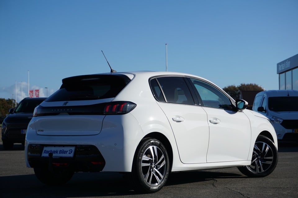 Peugeot 208 1,2 PureTech 100 Allure Sky 5d