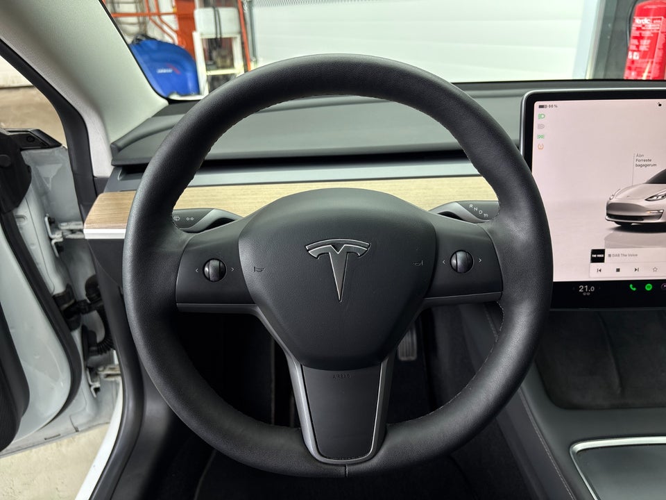 Tesla Model 3 Long Range AWD 4d