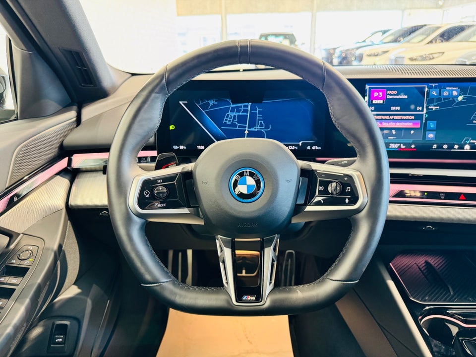 BMW i5 eDrive40 M-Sport 4d