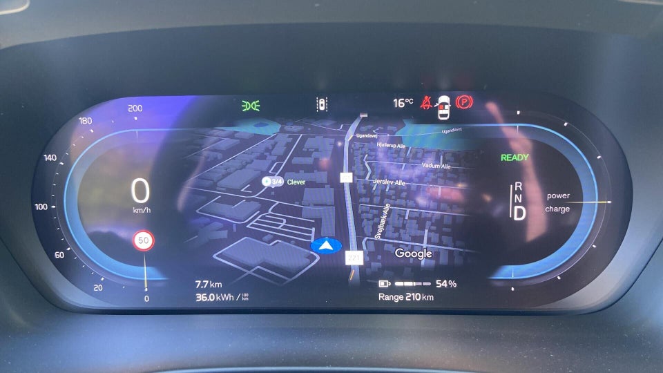 Volvo EX40 Twin Performance Plus 5d