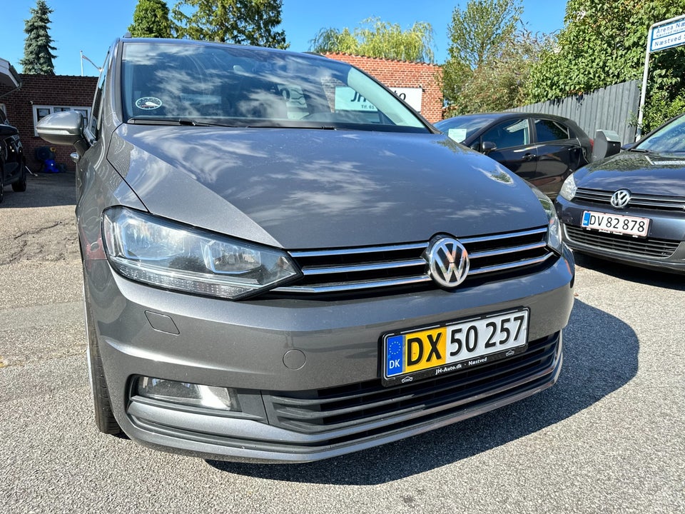 VW Touran 1,6 TDi 110 Comfortline DSG Van 5d