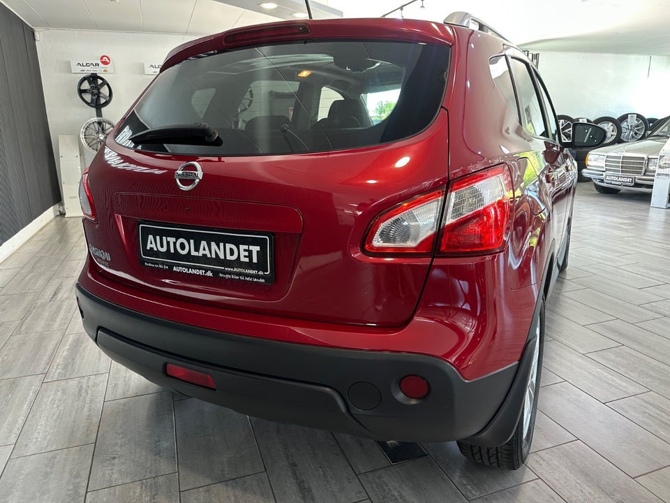 Nissan Qashqai 1,6 Tekna 5d