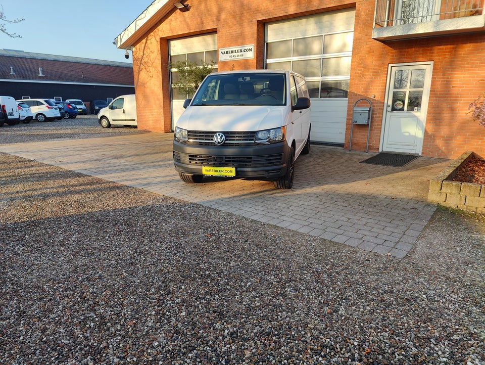 VW Transporter 2,0 TDi 150 Kassevogn DSG lang