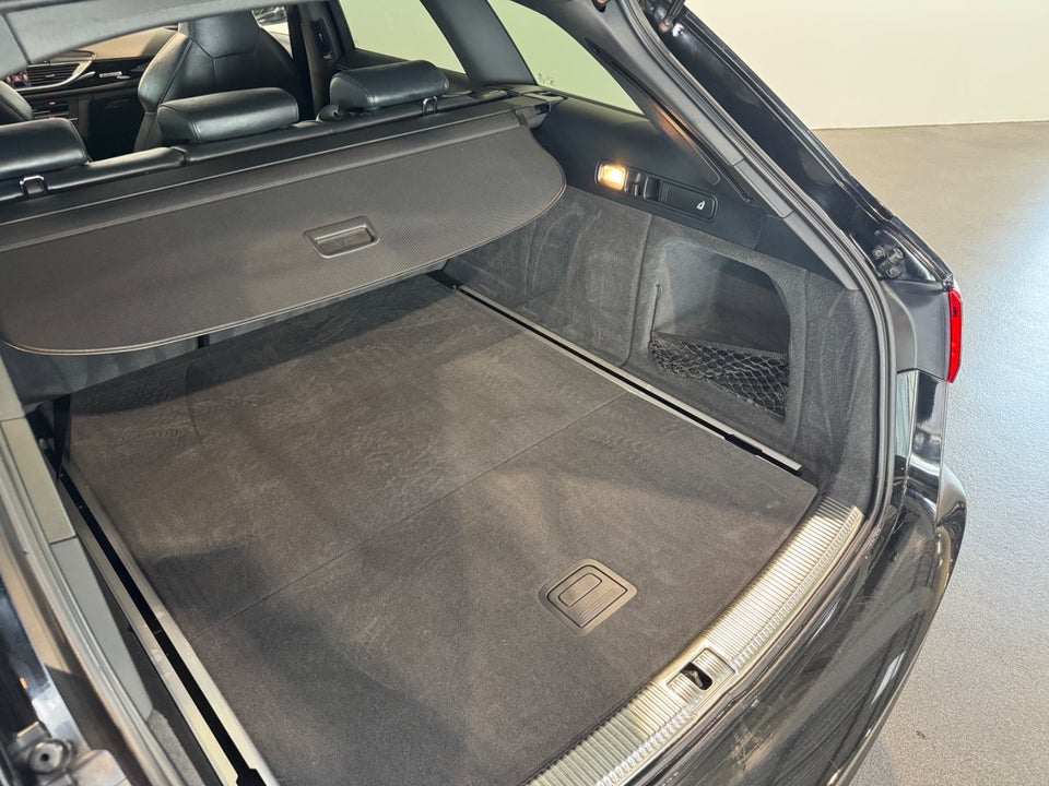 Audi A6 3,0 TDi 326 S-line Competition Avant quattro Tiptr. 5d