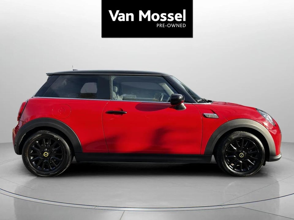 MINI Cooper SE Classic Trim 3d