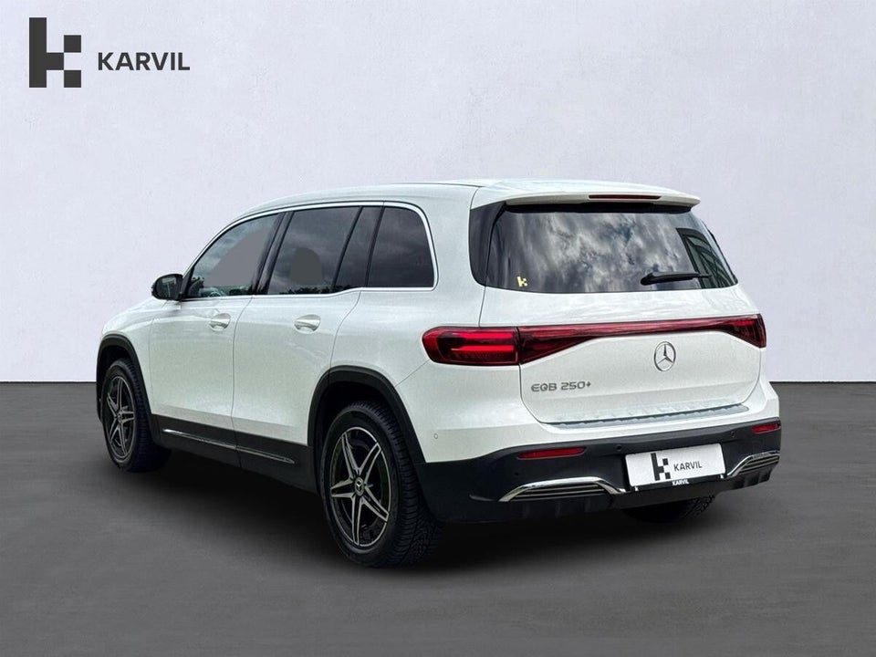 Mercedes EQB250+ AMG Line 5d