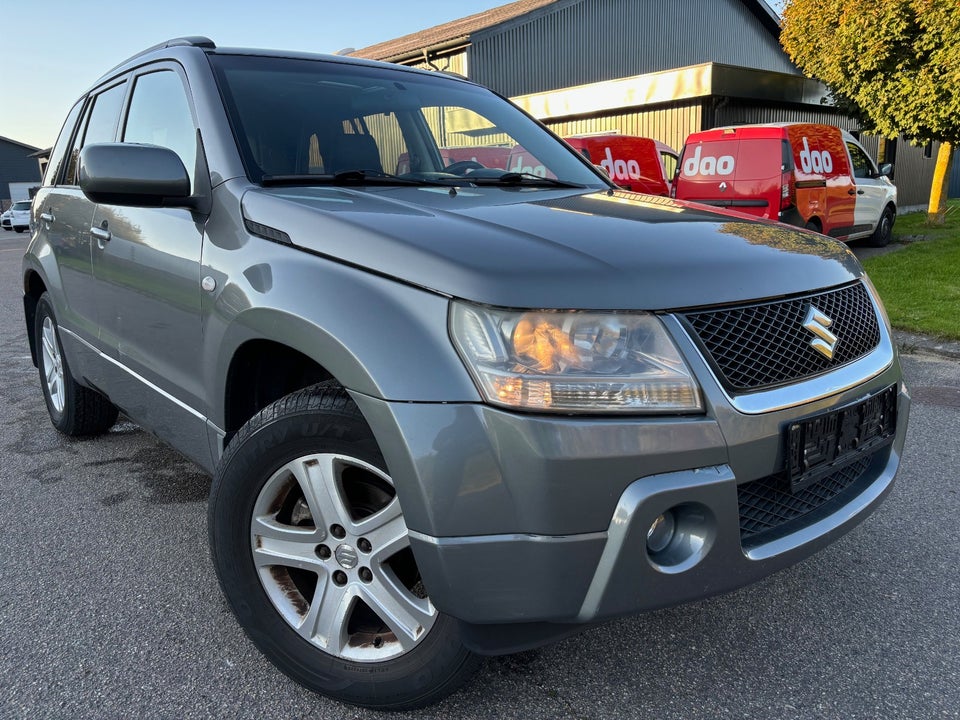 Suzuki Grand Vitara 2,0 SE aut. Van 5d