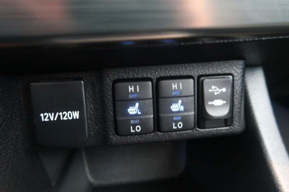 Toyota Auris 1,6 T2+ 5d