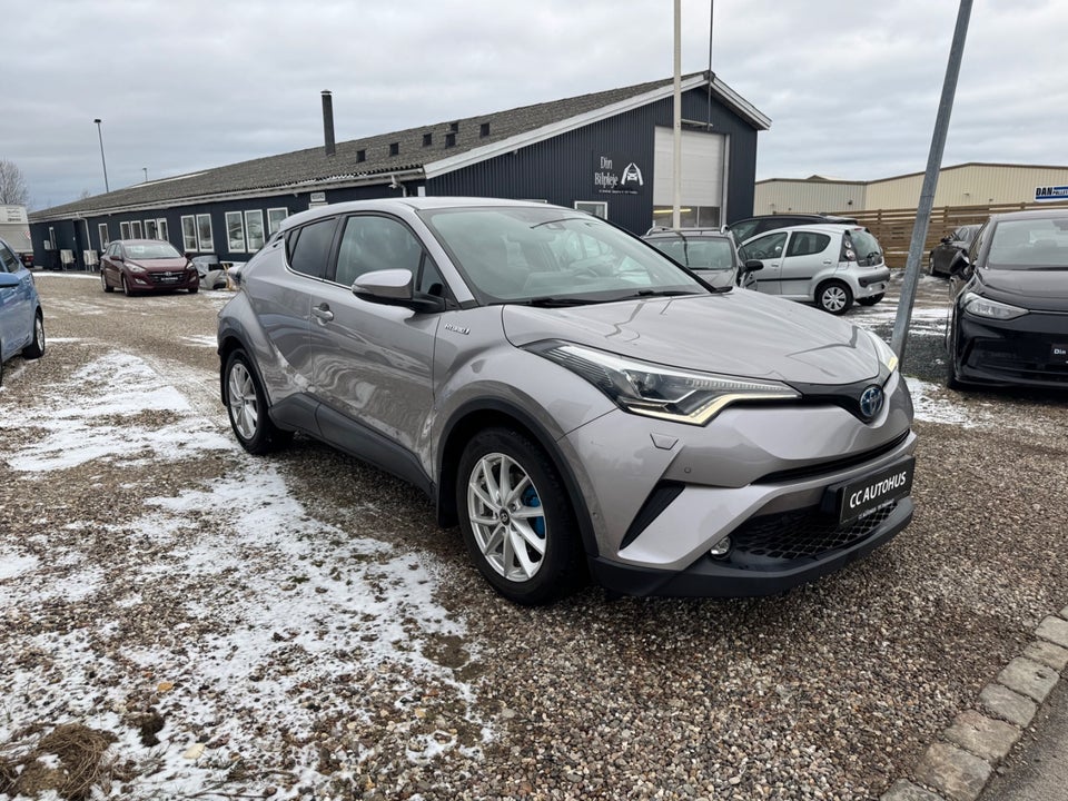 Toyota C-HR 1,8 Hybrid C-LUB CVT 5d