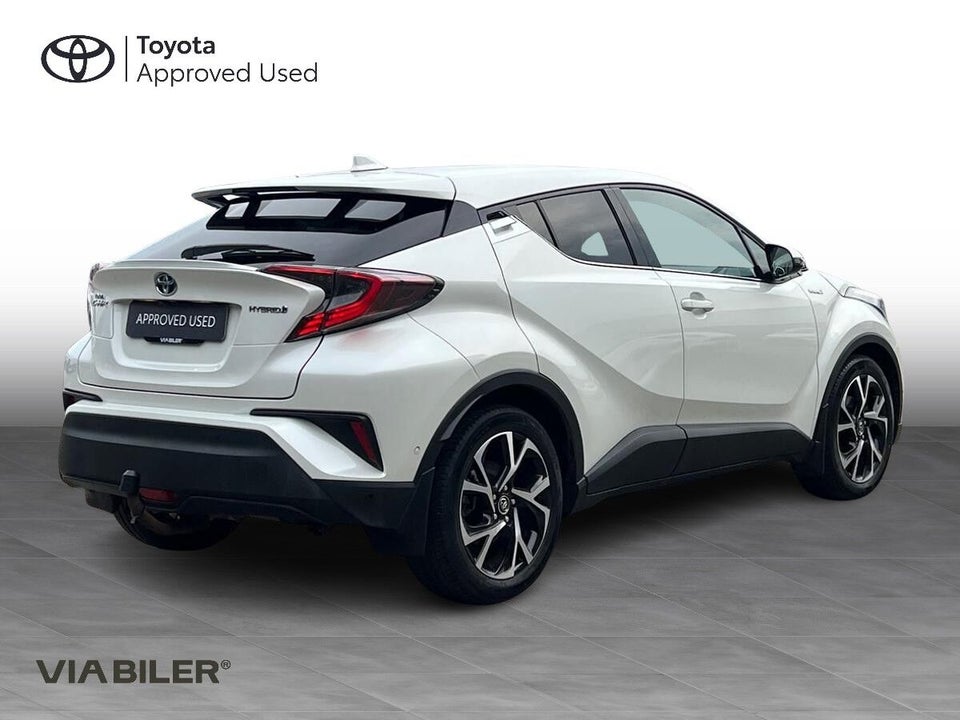 Toyota C-HR 1,8 Hybrid Premium Selected CVT 5d