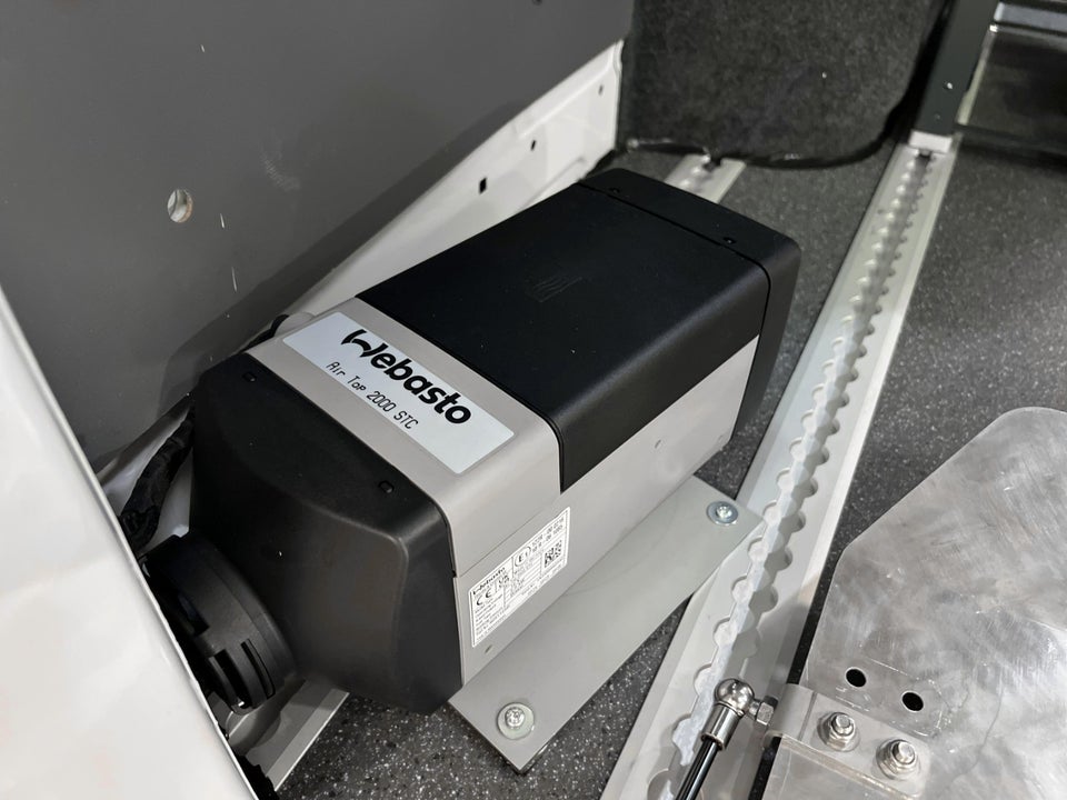 VW Crafter 35 2,0 TDi 140 L3H2 aut.