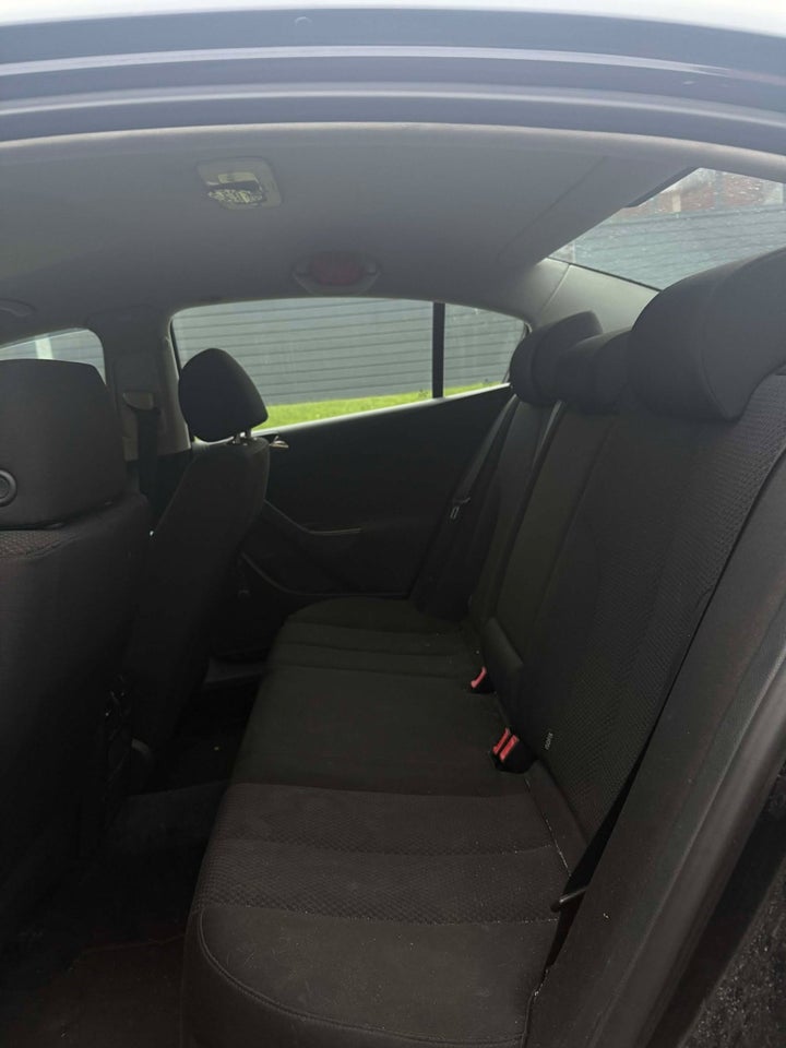 VW Passat 2,0 FSi Highline 4d